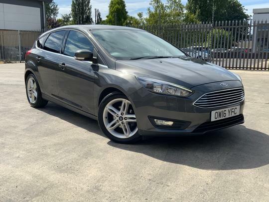 Compare Ford Focus Zetec 1.0 Ecoboost 125Ps OW16YFC Grey