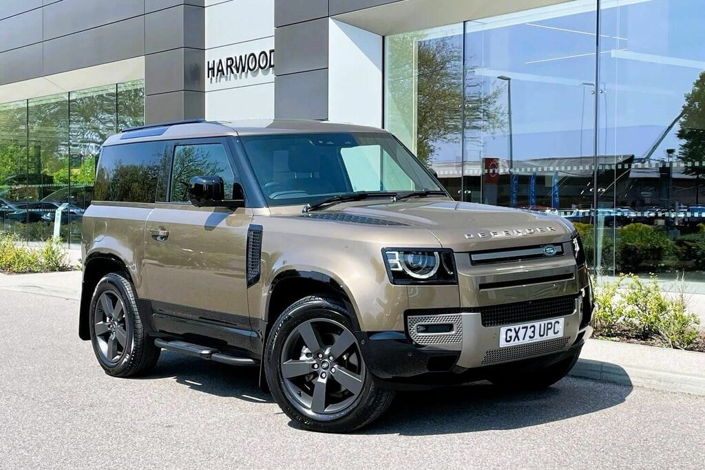 Compare Land Rover Defender X-dynamic Hse GX73UPC Brown