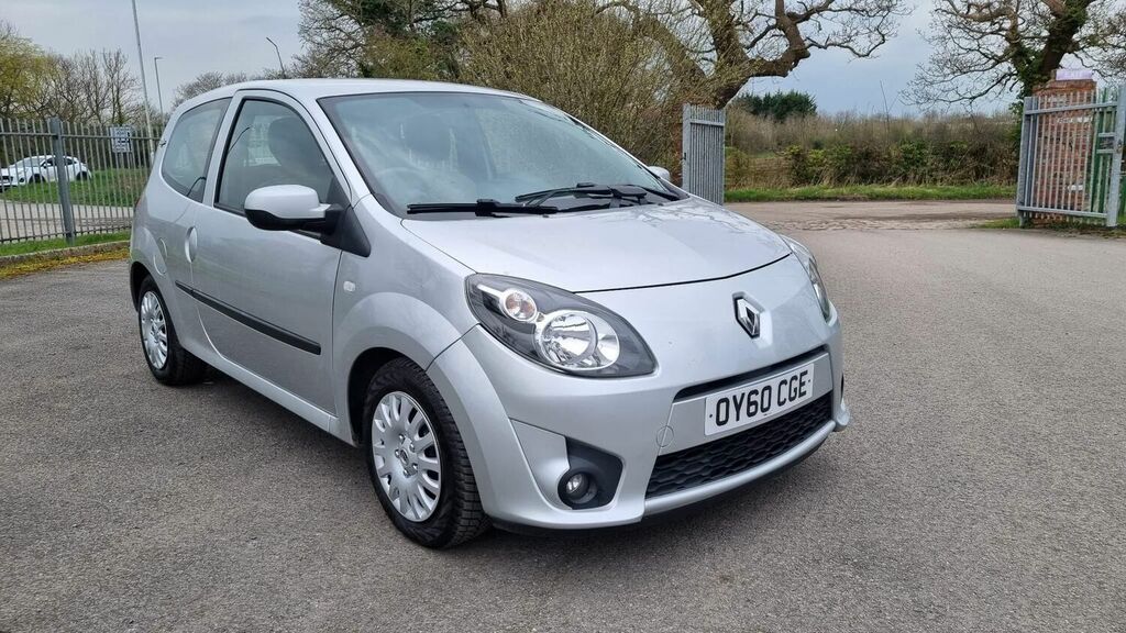 Compare Renault Twingo Hatchback 1.2 16V I-music Euro 4 201060 OY60CGE Silver
