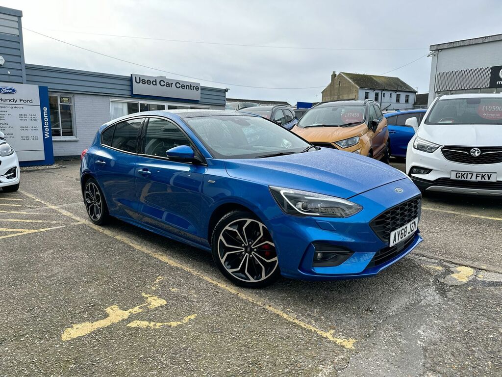 Compare Ford Focus 1.5 Ecoboost 182 St-line X AY68JZN Blue