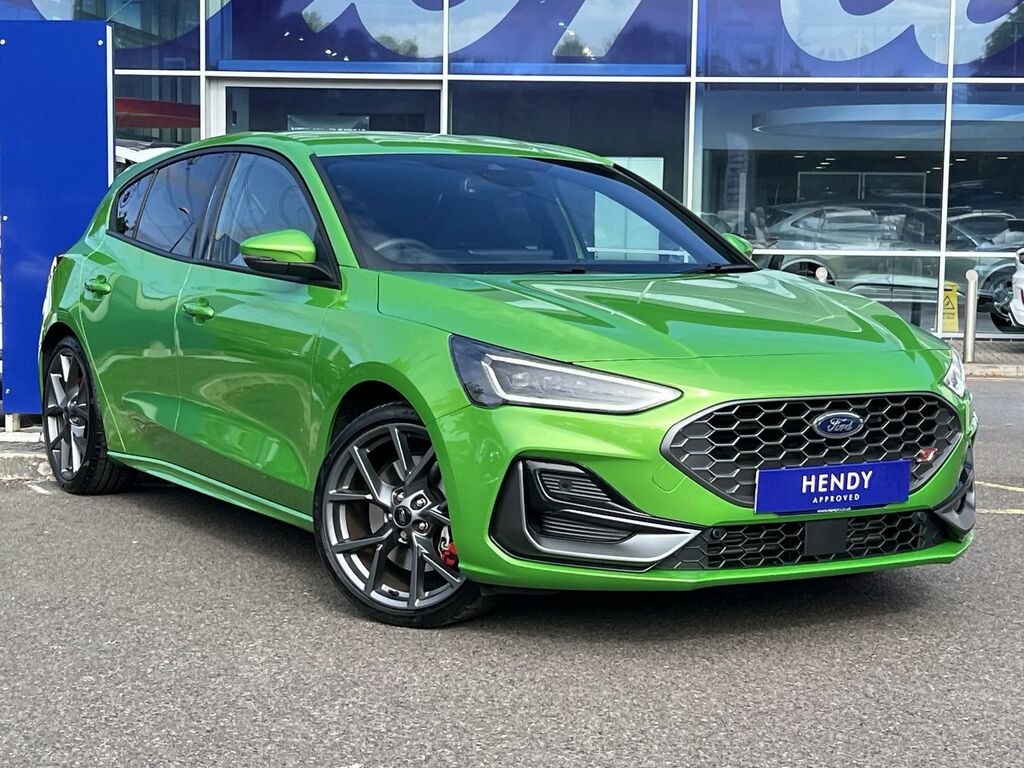 Compare Ford Focus 2.3 Ecoboost St HN72LWV Green