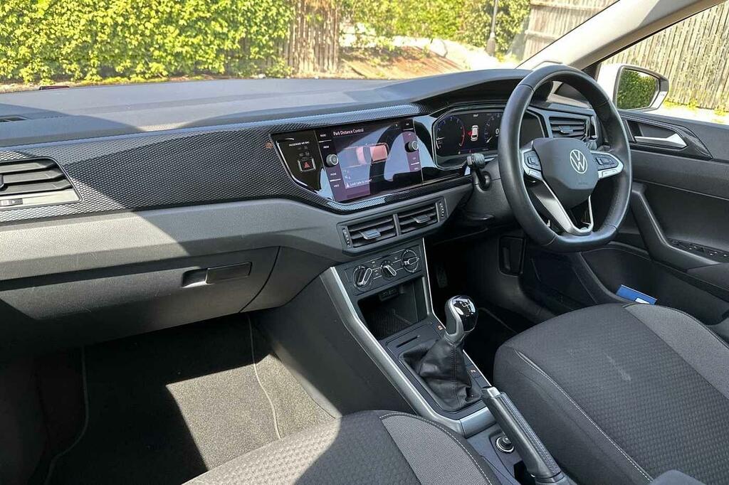 Compare Volkswagen Polo Mk6 Facelift 2021 1.0 Tsi 95Ps Life Front Rea HG22XMY Grey