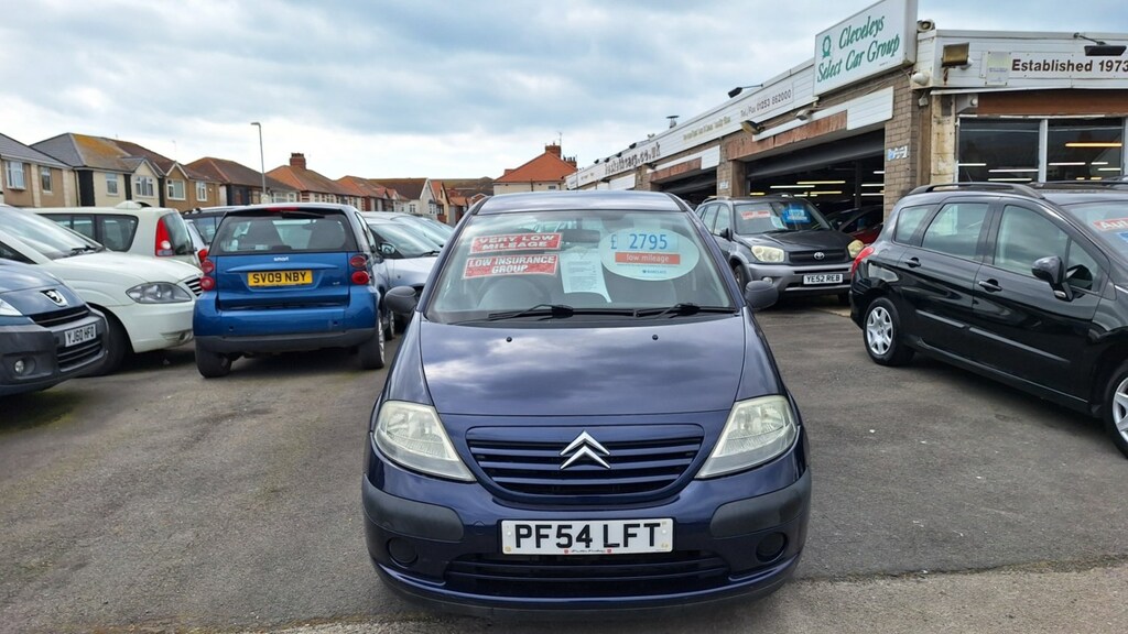 Compare Citroen C3 1.1 L 5-Door From 1,995 Retail Package PF54LFT Blue