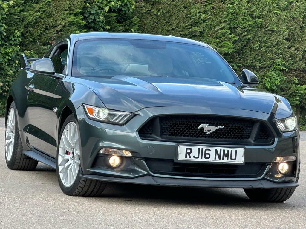 Compare Ford Mustang 5.0 V8 Gt Fastback Selshift Euro 6 RJ16NMU Green