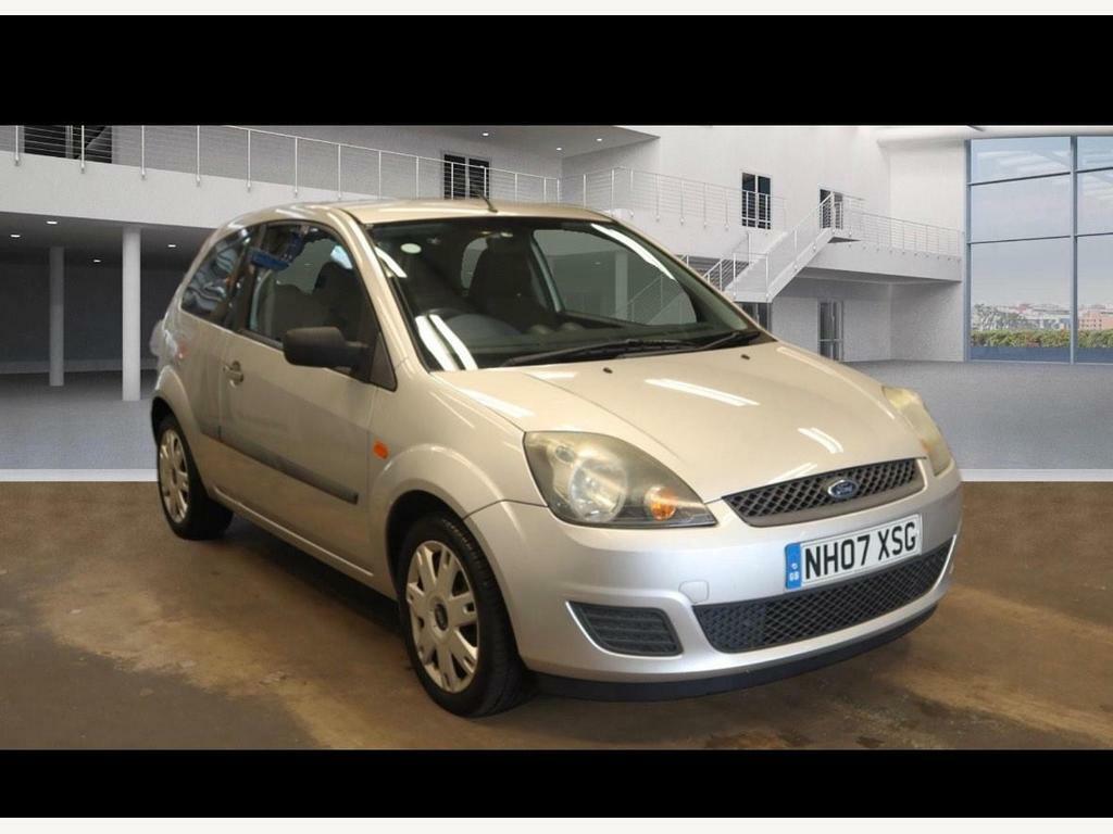 Compare Ford Fiesta 1.25 Style NH07XSG Silver
