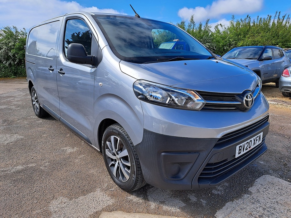 Compare Toyota PROACE D Icon BV20XFN Grey