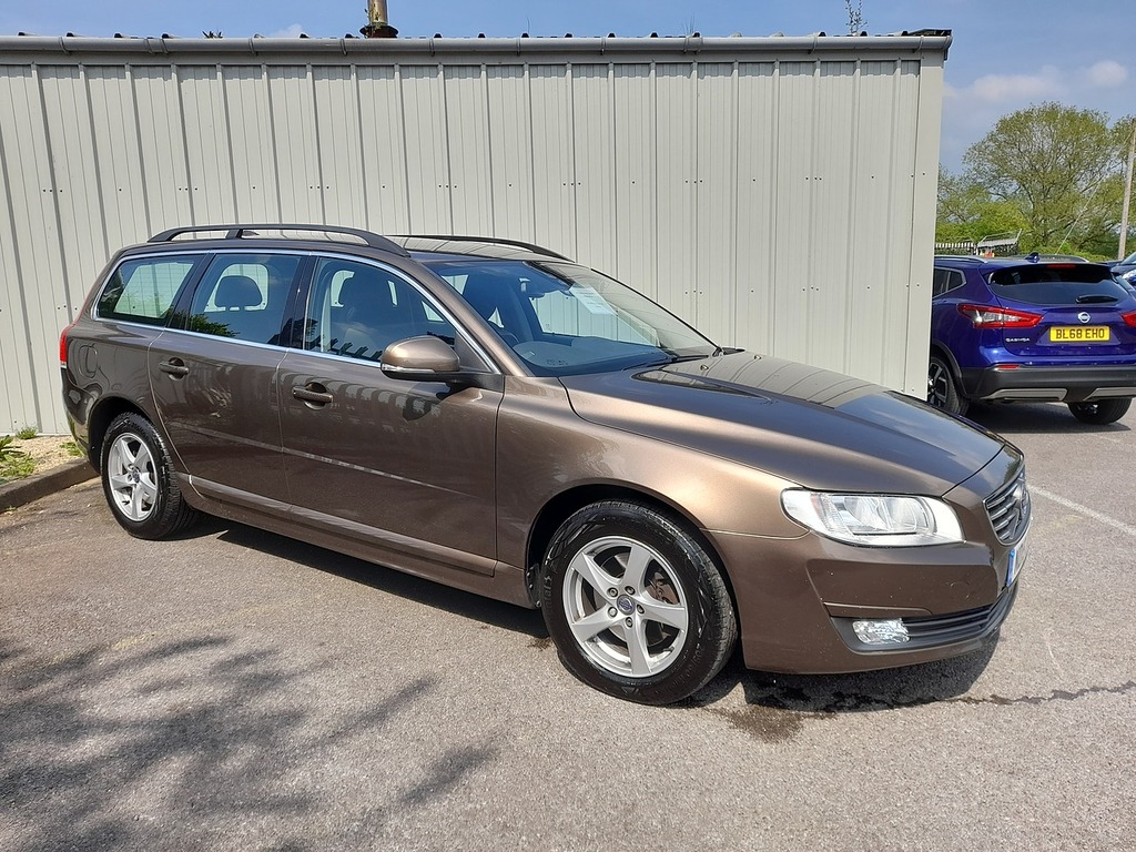 Compare Volvo V70 D3 Business Edition ND15ZKN Brown