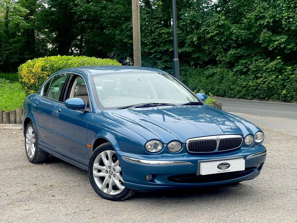 Compare Jaguar X-Type 2.1 Classic  Blue