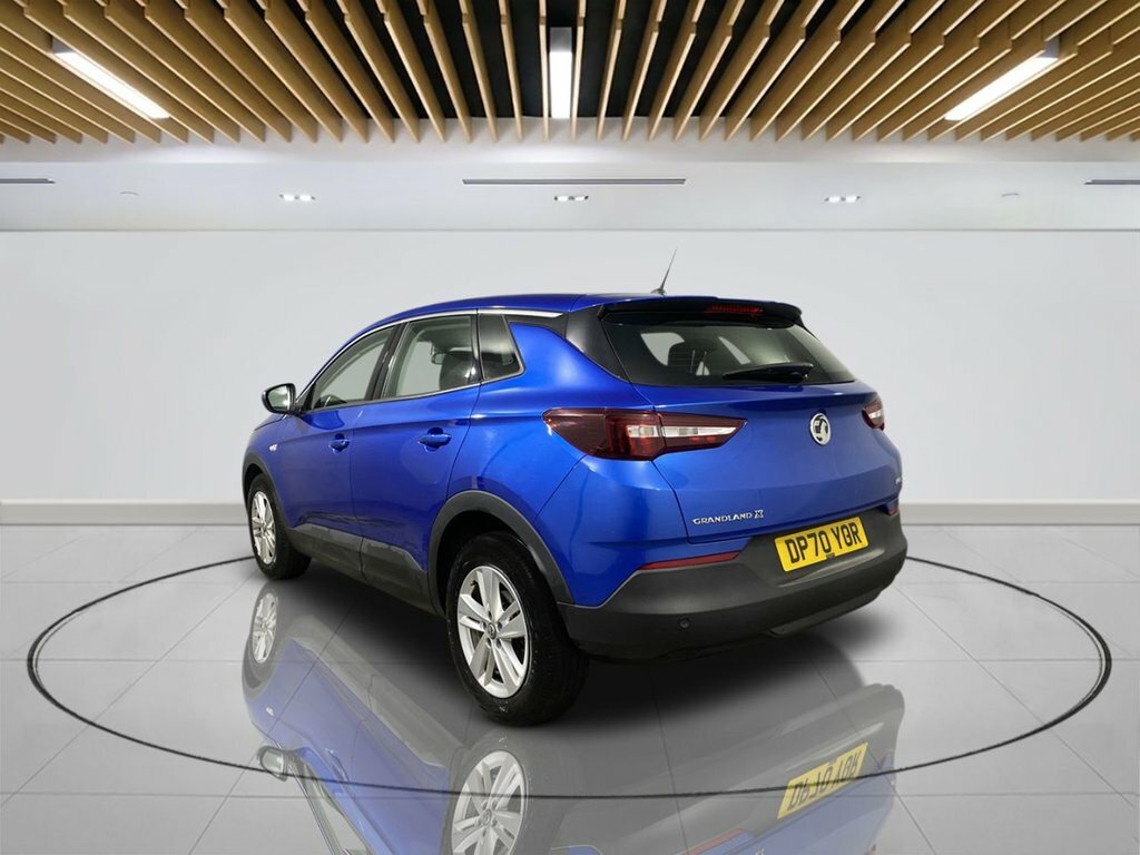Compare Vauxhall Grandland 1.2 Se Premium 129 Bhp DP70YOR Blue