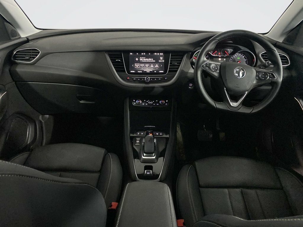 Compare Vauxhall Grandland 1.6 Business Edition Nav Premium 297 Bhp BK70RXT White