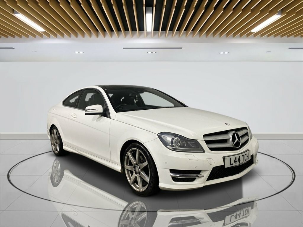 Compare Mercedes-Benz C Class 2.1 C220 Cdi Amg Sport Edition Premium Plus 168 L44TCH White