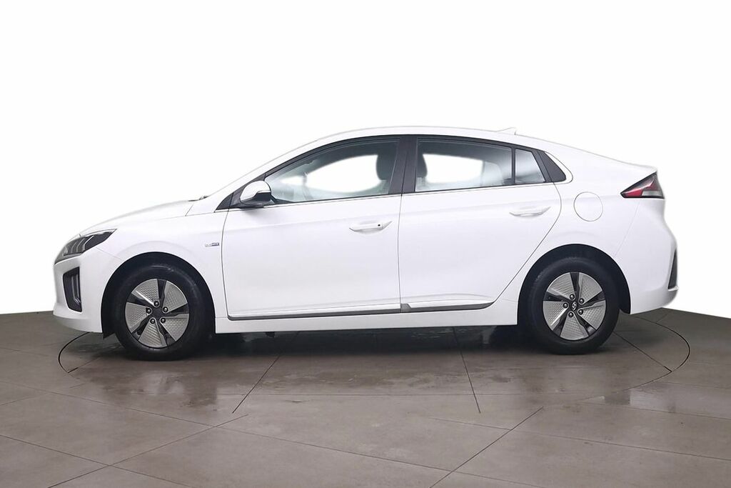 Compare Hyundai Ioniq 1.6 Gdi Hybrid Premium Dct EF70YXM White