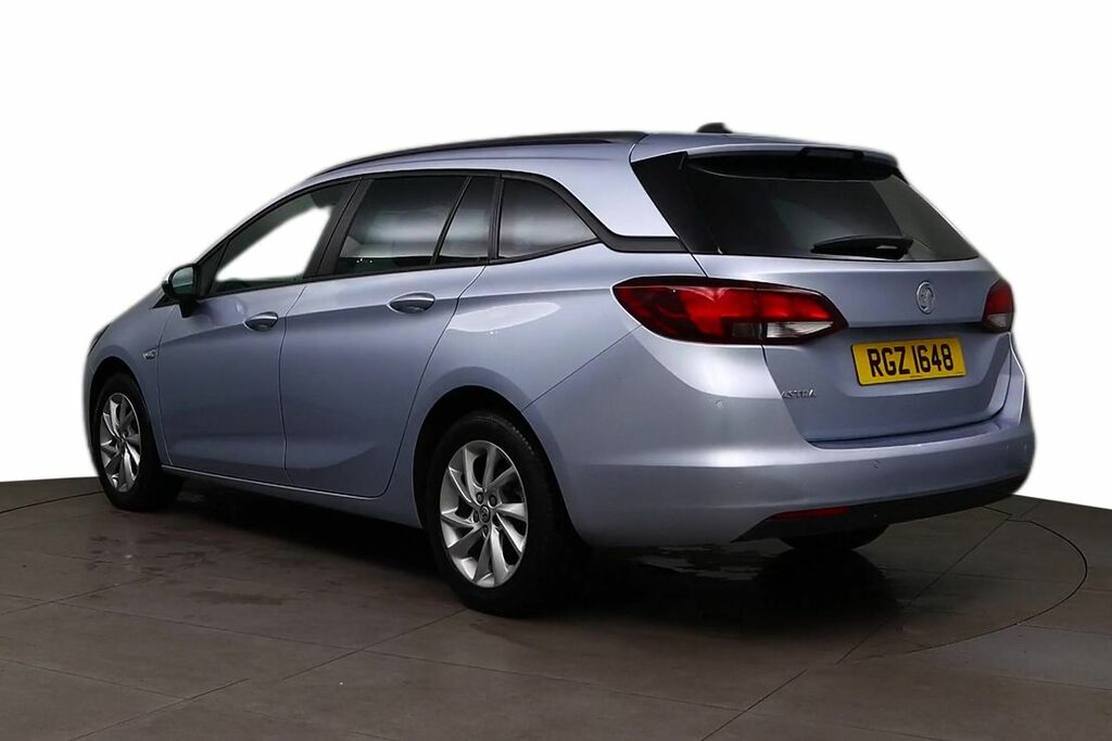 Compare Vauxhall Astra 1.2 Turbo 130 Business Edition Nav RGZ1648 Silver