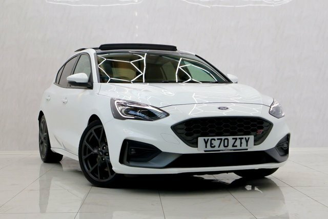Compare Ford Focus Focus St YC70ZTY White