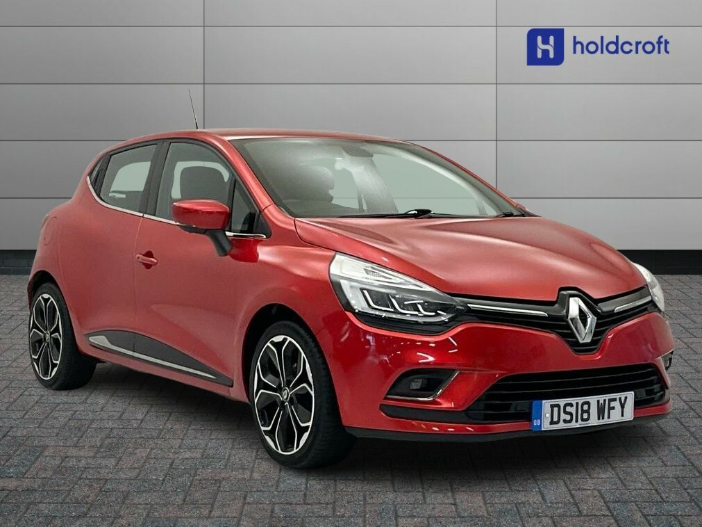 Compare Renault Clio 0.9 Tce 90 Signature Nav DS18WFY Red