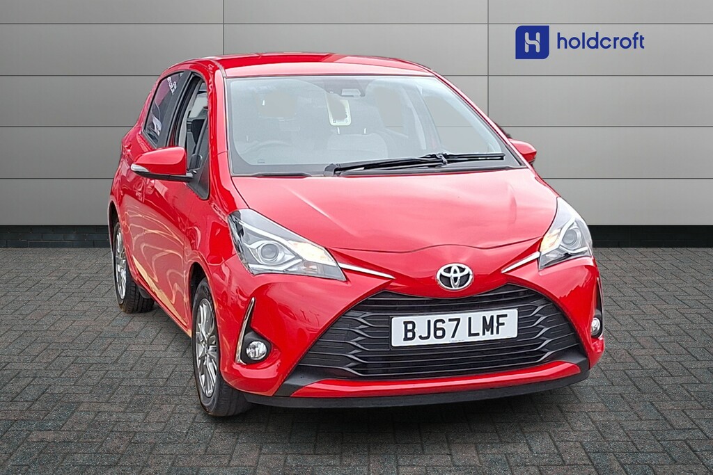 Compare Toyota Yaris 1.5 Vvt-i Icon BJ67LMF Red