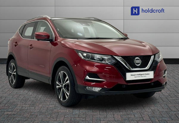 Compare Nissan Qashqai 1.3 Dig-t N-connecta DO69MPY Red
