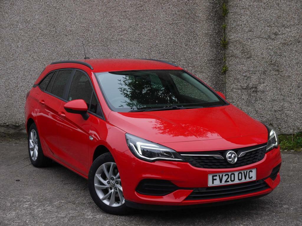 Compare Vauxhall Astra 1.2 Turbo Business Edition Nav Sports Tourer Euro FV20OVC Red