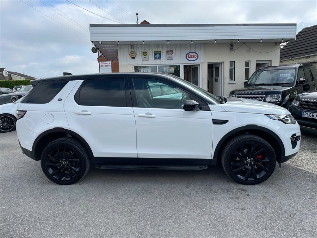 Compare Land Rover Discovery Sport 2.0 Td4 Hse Black 4Wd Euro 6 Ss WX67VAV White