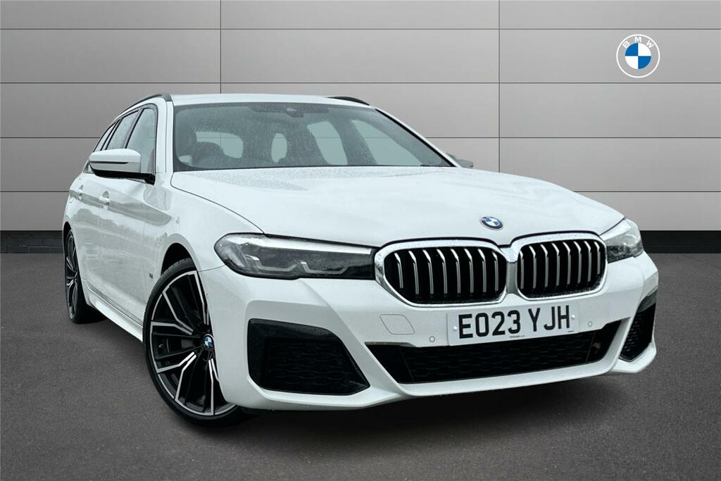 Compare BMW 5 Series 520D Xdrive Mht M Sport Step EO23YJH White