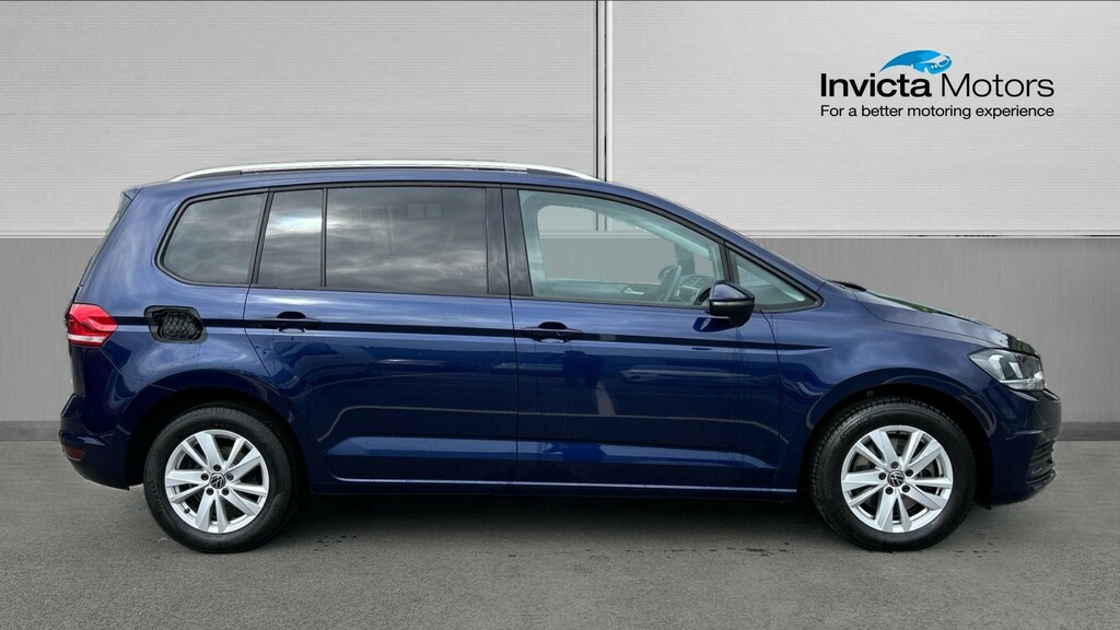 Compare Volkswagen Touran Touran Se Family Tsi LM70UAX Blue