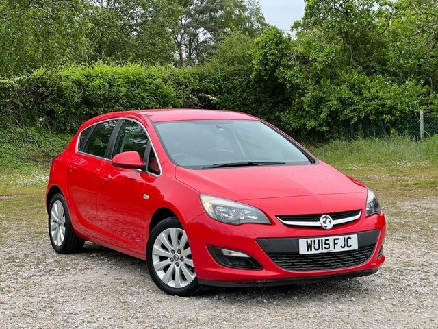 Compare Vauxhall Astra 1.6 Tech Line 113 Bhp WU15FJC Red