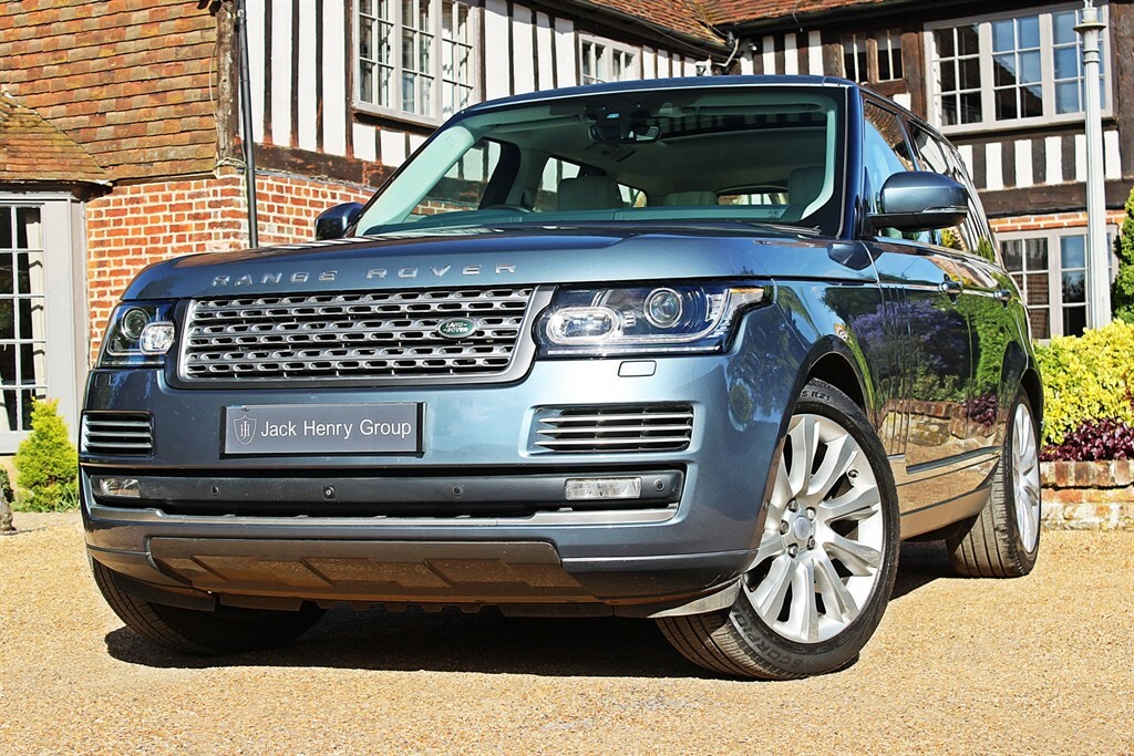 Compare Land Rover Range Rover V6 Sc Vogue Se AV67DYS Grey