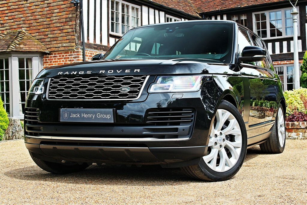 Compare Land Rover Range Rover Sdv8 Vogue Se LC70UES Black
