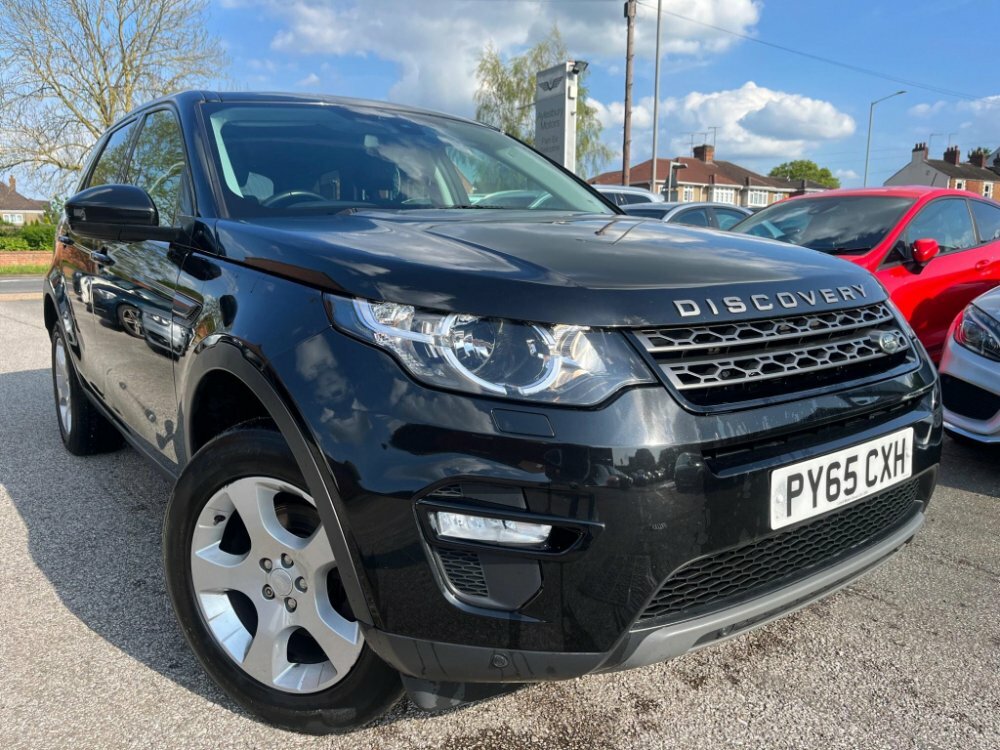 Compare Land Rover Discovery Sport 2.0 Td4 Se Tech 4Wd Euro 6 Ss 5 Seat PY65CXH Black