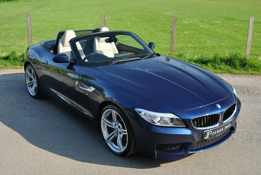 Compare BMW Z4 Convertible HN15ORO Blue