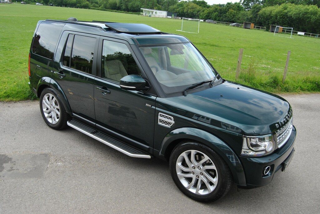 Compare Land Rover Discovery Suv CN65YDH Green