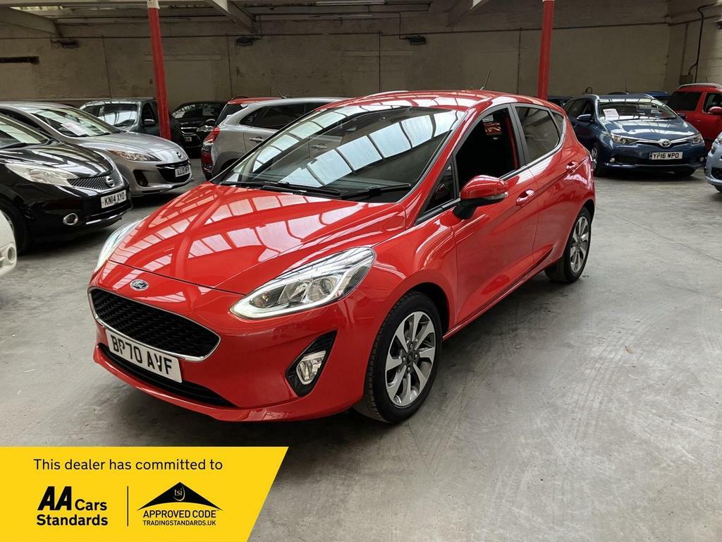 Compare Ford Fiesta 1.0T Ecoboost Trend Euro 6 Ss BP70AVF Red