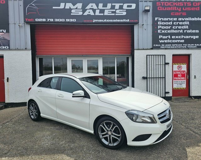 Compare Mercedes-Benz A Class 1.5 A180 Cdi Blueefficiency Sport 109 Bhp NV14HLW White