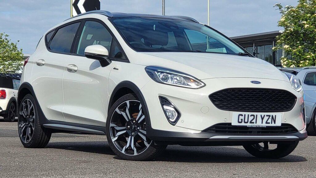 Compare Ford Fiesta 1.0T Ecoboost Mhev Active Edition Dct Euro 6 Ss GU21YZN White