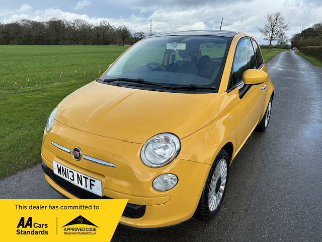 Compare Fiat 500 1.2 Lounge Hatchback WN13NTF Yellow