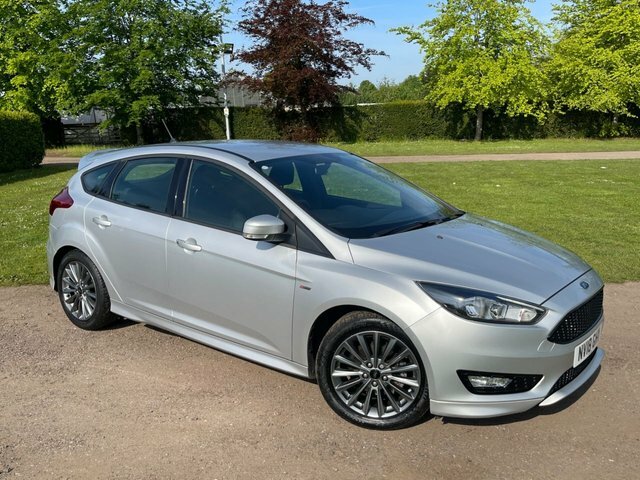 Compare Ford Focus 1.0 St-line NV18GHY Silver