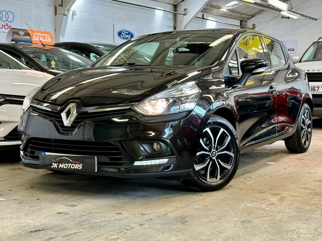 Compare Renault Clio Clio Dynamique Nav PN18KNO Black