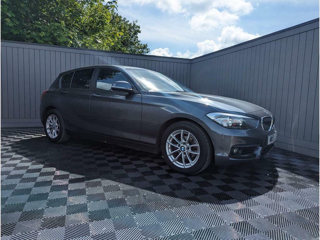 BMW 1 Series 1.5 118I Gpf Se Euro 6 Ss Grey #1