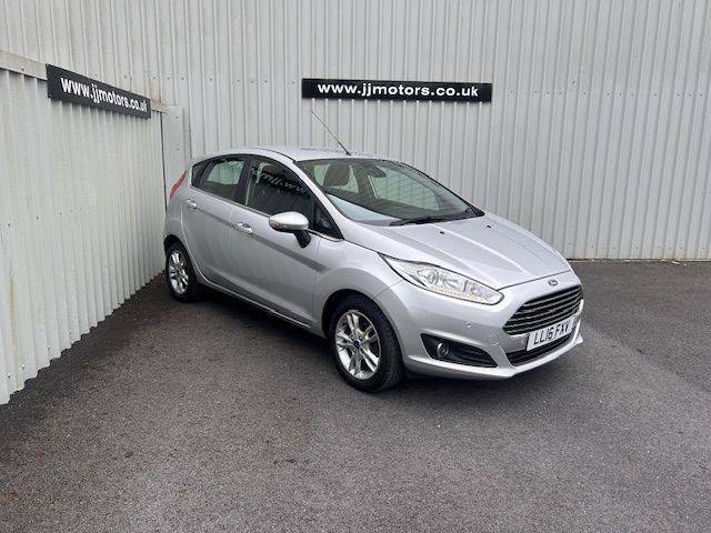Compare Ford Fiesta Hatchback LL16FXV Silver