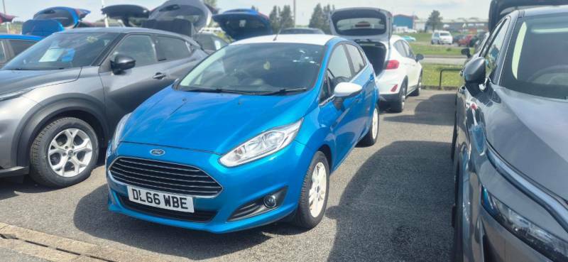 Compare Ford Fiesta Zetec Blue Edition Spring DL66WBE Blue