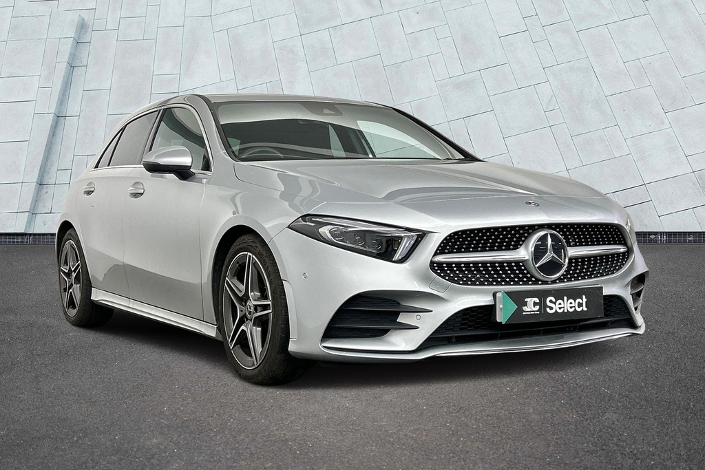 Compare Mercedes-Benz A Class 1.3 A180 Amg Line Executive 7G-dct Euro 6 Ss SY70YSF Silver