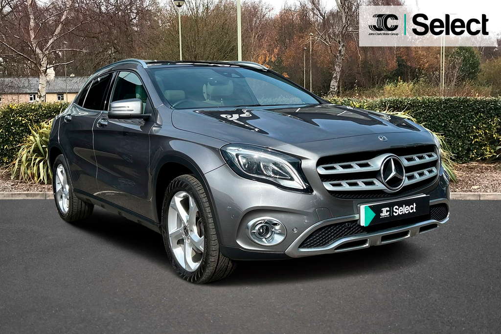 Compare Mercedes-Benz GLA Class 2.1 Gla200d Sport Premium Plus 7G-dct Euro 6 S KK17FMC Grey