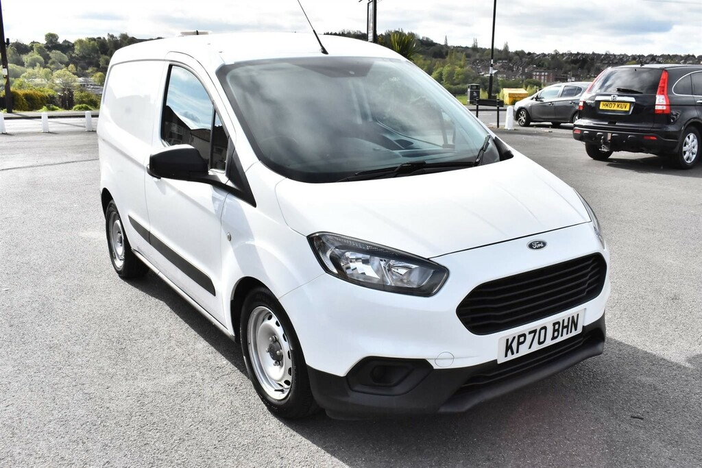 Compare Ford Transit Courier 1.5 Tdci Leader L1 Euro 6 KP70BHN White