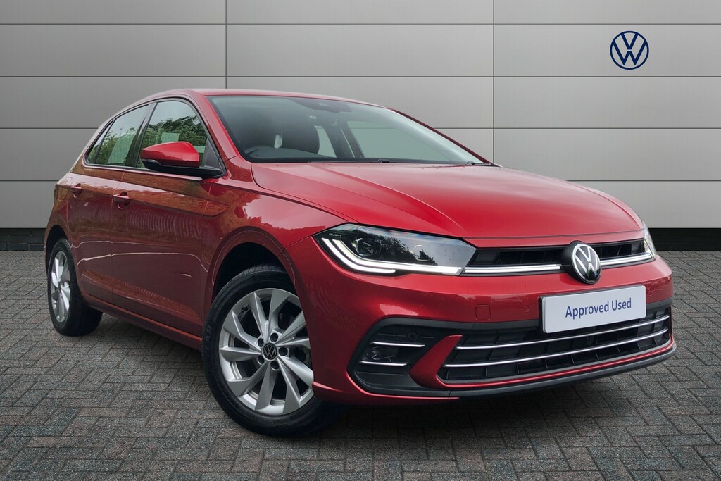 Compare Volkswagen Polo 1.0 Tsi Style DY22KHP Red