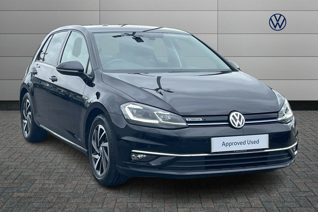 Compare Volkswagen Golf Golf Match Edition Tsi Evo GM69EMF Black