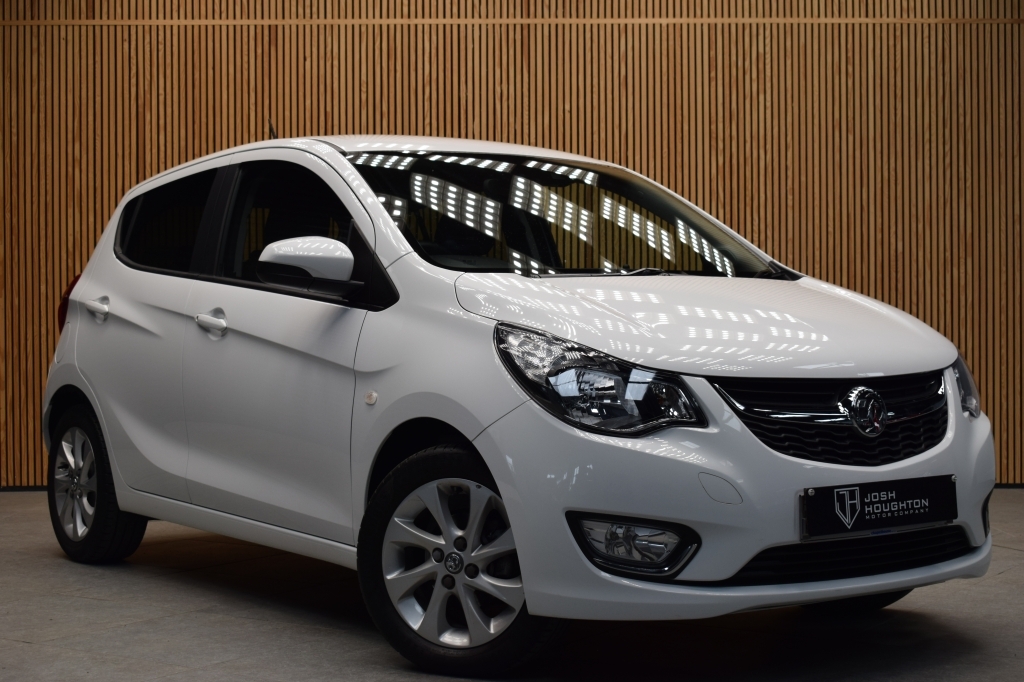 Compare Vauxhall Viva 2016 1.0 Sl ML16ZCN White