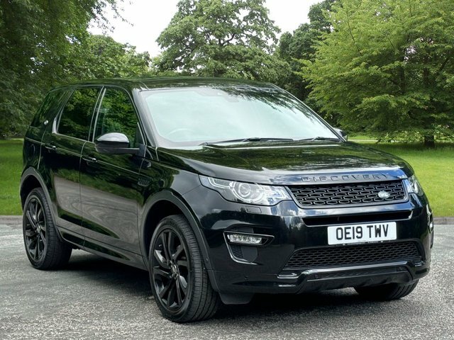 Compare Land Rover Discovery Sport Sport 2.0 Td4 Hse OE19TWV Black