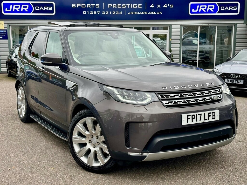 Compare Land Rover Discovery 3.0 Td V6 Hse Luxury 4Wd Euro 6 Ss FP17LFB Grey