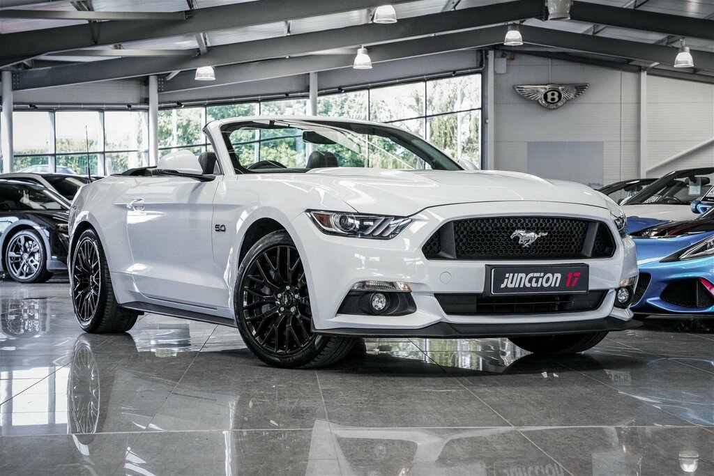 Compare Ford Mustang 5.0 V8 Gt Selshift Euro 6  