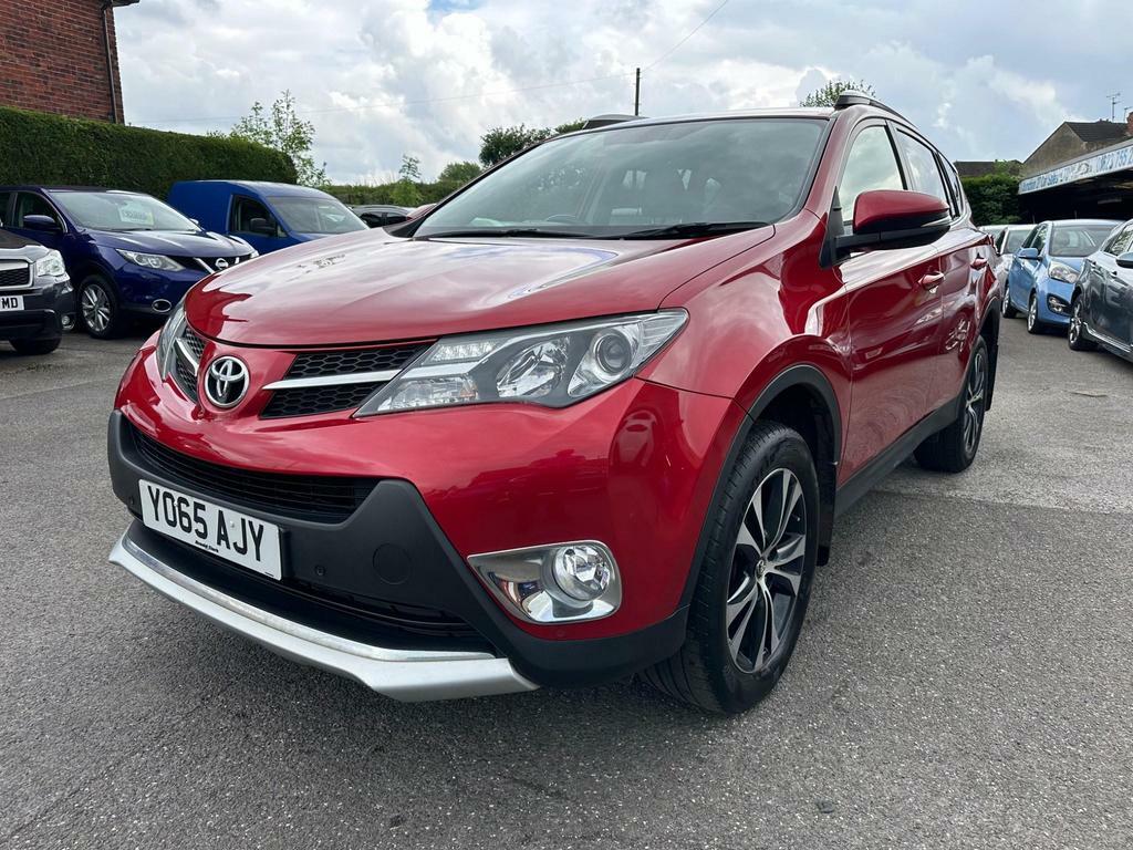 Compare Toyota Rav 4 2.0 D-4d Invincible 2Wd Euro 5 Ss Y065AJY Red
